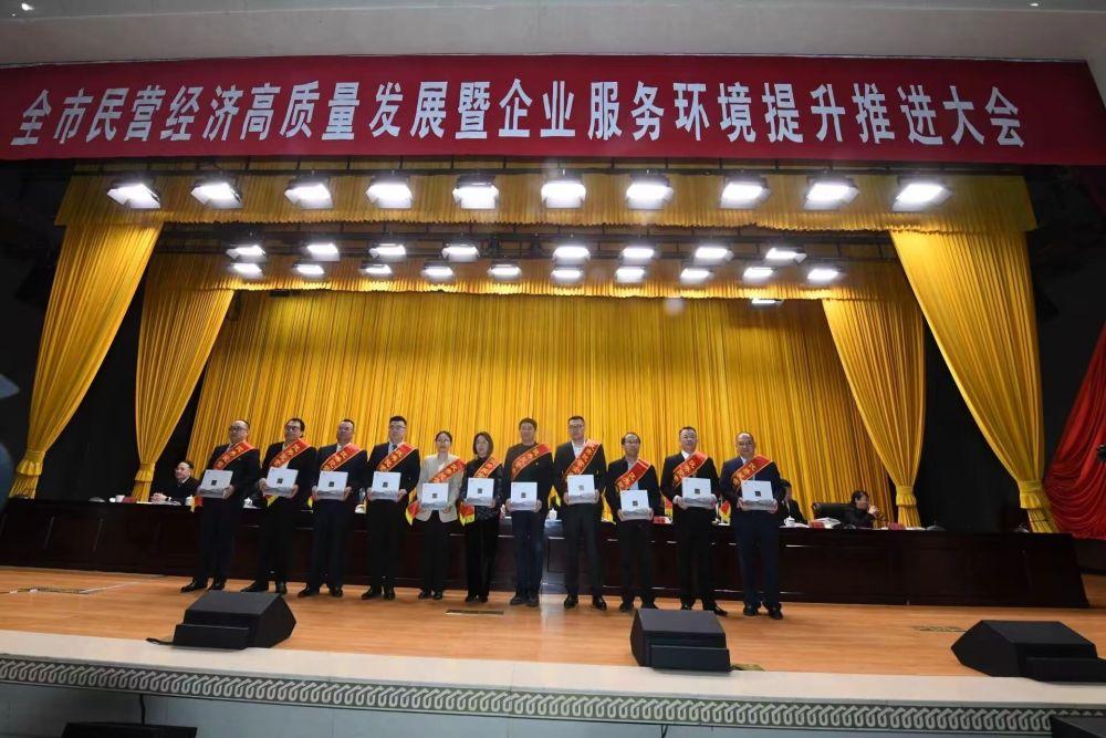 新澳全年免費(fèi)資料大全，探索與收獲，新澳全年免費(fèi)資料大全，探索之旅與收獲的時(shí)刻